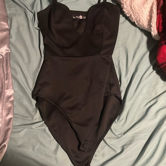 Black low cut bodysuit - Picture 1 of 1